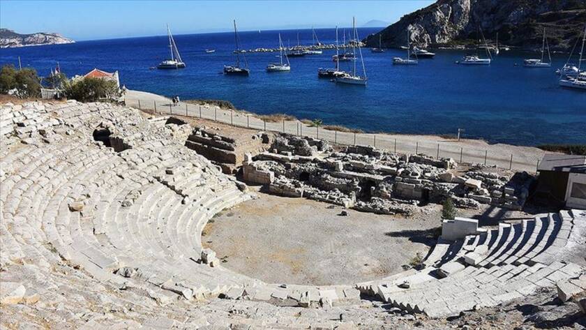 Sailing along the Knidos Gulf of the Hisaronu Route