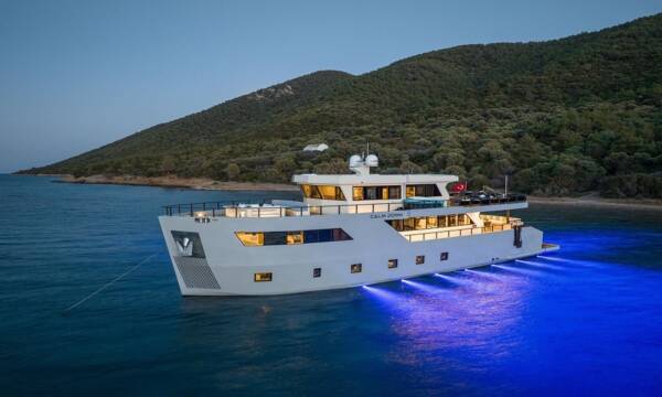 Luxury Trawler Charter Yacht "Calm Down" in Bodrum