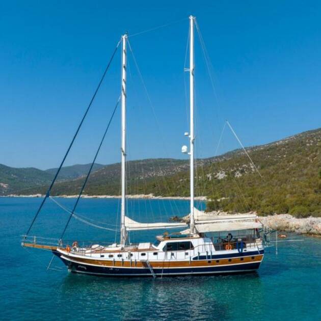 Anchor your worries in paradise: Gulet Artemis, a jewel on the Aegean, invites you to surrender to the bliss of Bodrum's blue escape.