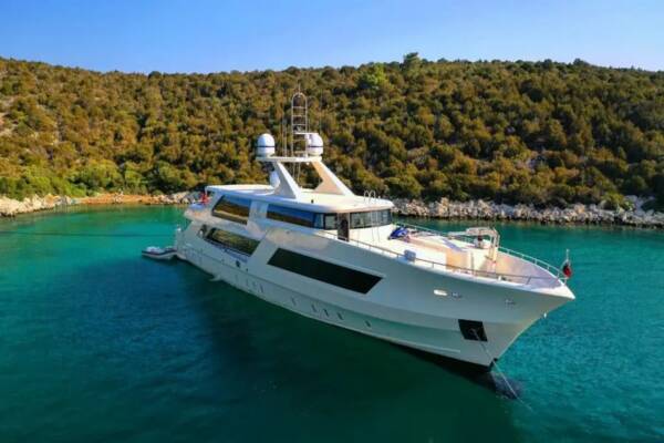 luxury yacht vetro
