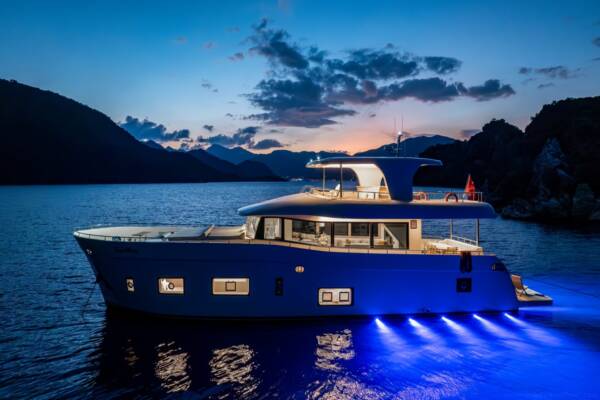 Motoryacht Tanway - Image 10