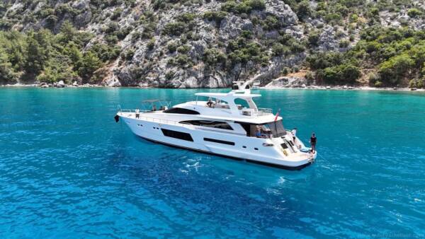 Luxury Yacht Melita - Image 5