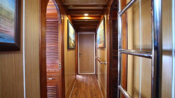 Aegean Clipper - Image 32