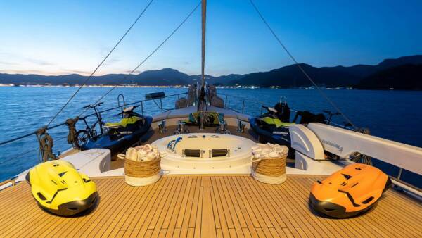 Sailing Yacht Good Life - Image 12