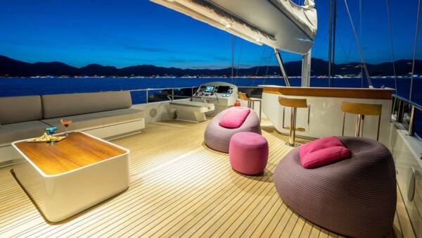 Sailing Yacht Good Life - Image 14