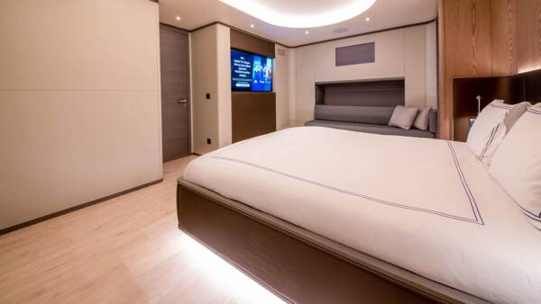 Sailing Yacht Good Life - Image 28