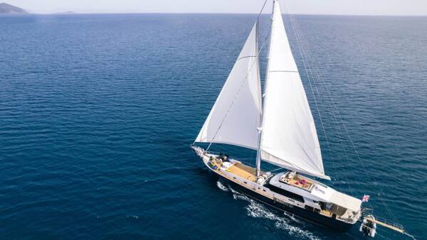 Sailing Yacht Good Life