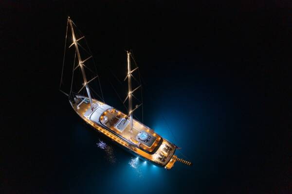 Love Story - Image 10