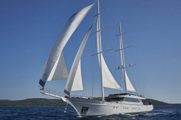 Lady Gita - Image 50