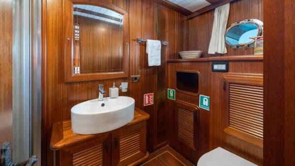 Gulet Lorient - Image 35