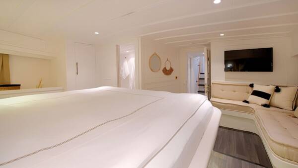 Liberte-11 - Image 8