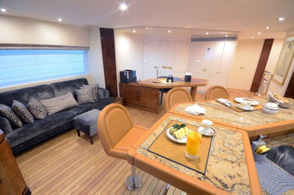 Ladyship - Image 11