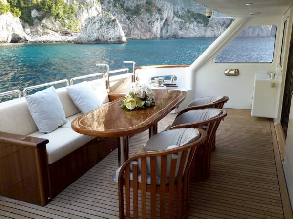 Ladyship - Image 19