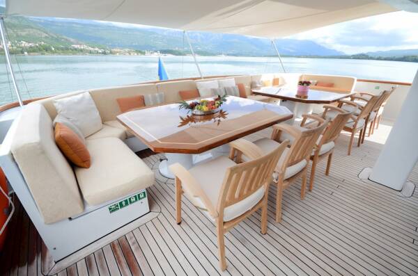 Ladyship - Image 22