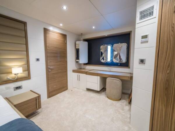 Deep Water - Image 11