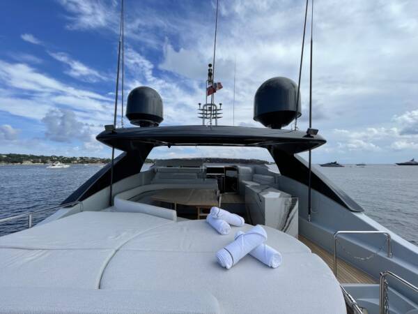 Ferretti 881 - Image 6