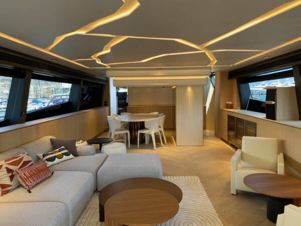 Ferretti 881 - Image 13