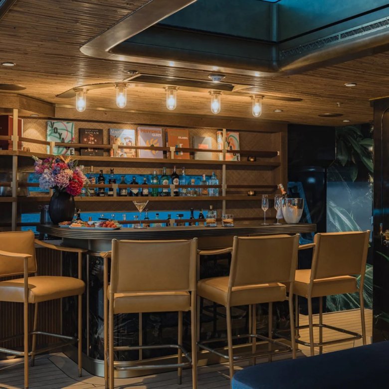 Pink Shadow Damen Yacht - Image 10