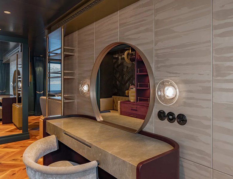 Pink Shadow Damen Yacht - Image 27