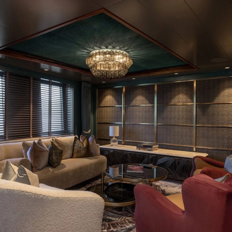 Pink Shadow Damen Yacht - Image 17