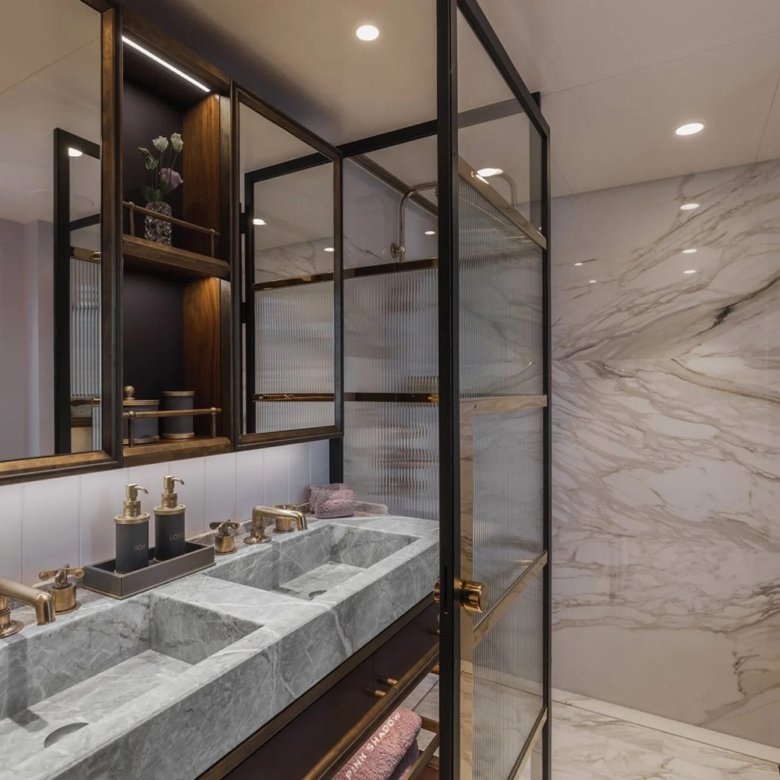 Pink Shadow Damen Yacht - Image 28