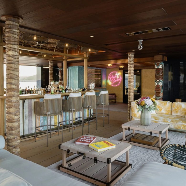 Pink Shadow Damen Yacht - Image 18